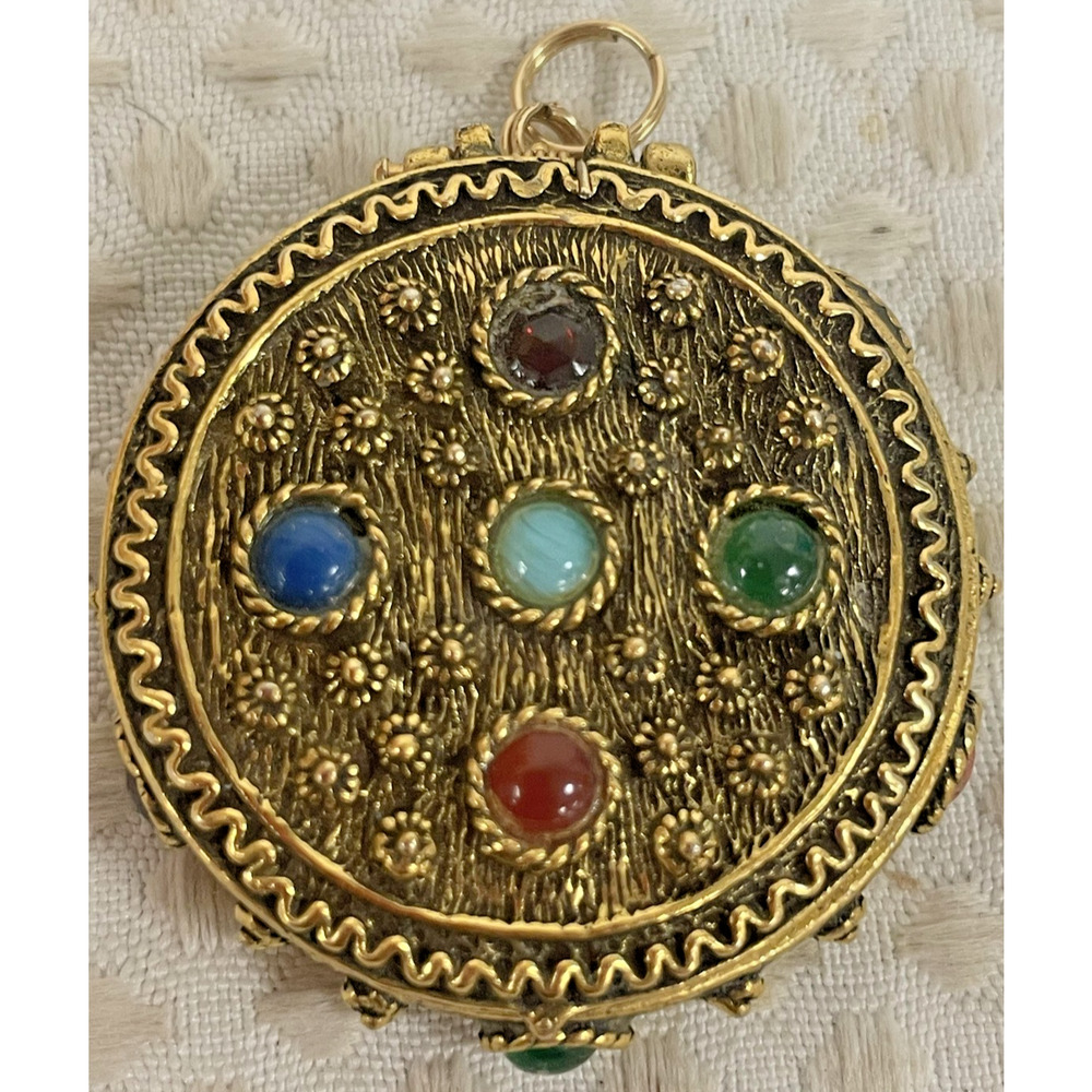 VTG Jeweled Solid Perfume Compact Pendant Necklace Gold Tone Locket Victorian